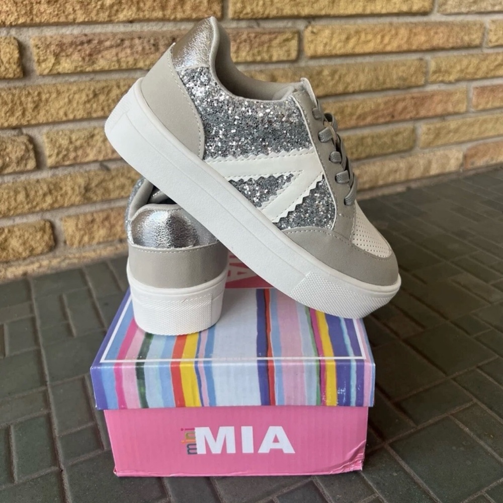 MIA Kids Glittery Silver and Gray Sneakers